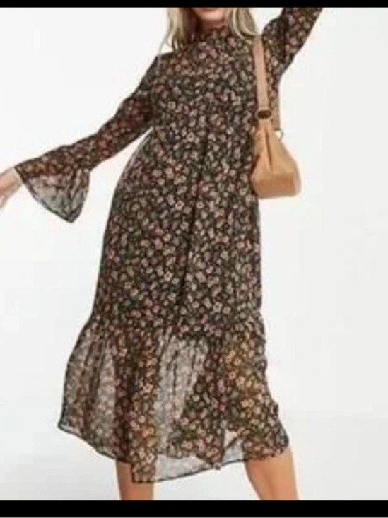 Miss Selfridge Dresses & Skirts - Miss Selfridge Floral Chiffon Midi Dress Size 10